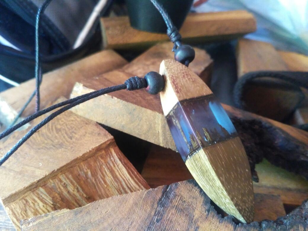 Wooden Resin Necklace X4